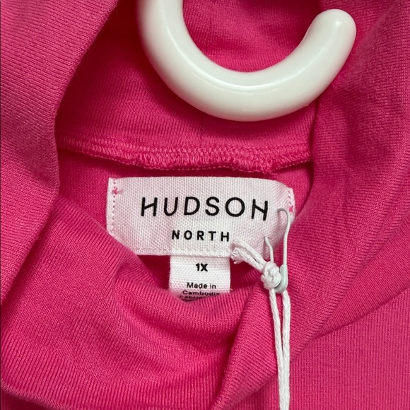 NWT Hudson North sz 1X Deep pink Bodysuit Turtleneck (loose) Sleeveless - Picture 2 of 9